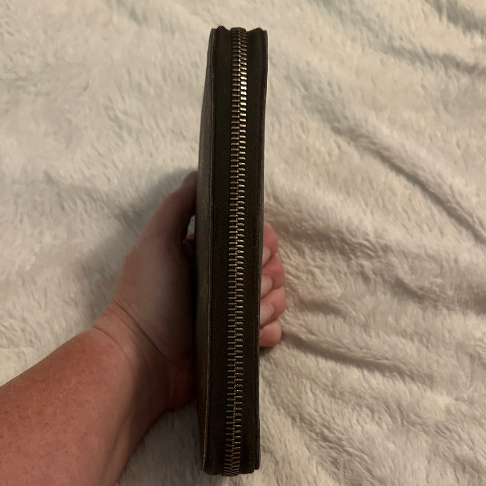 Louis Vuitton Black and Brown Wallet - Picture 6 of 7